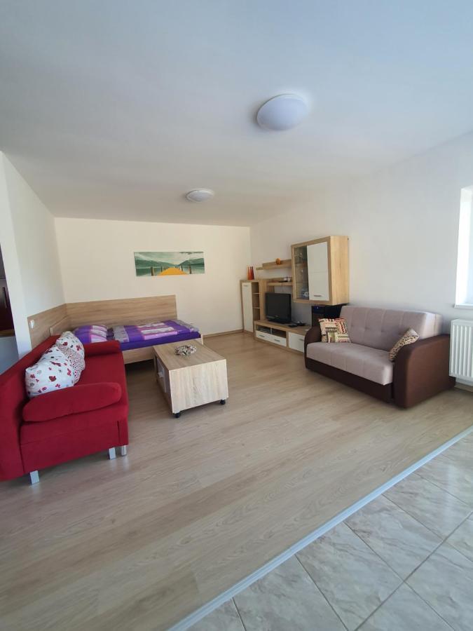 Apartman Kurdejov Hustopeče Екстериор снимка