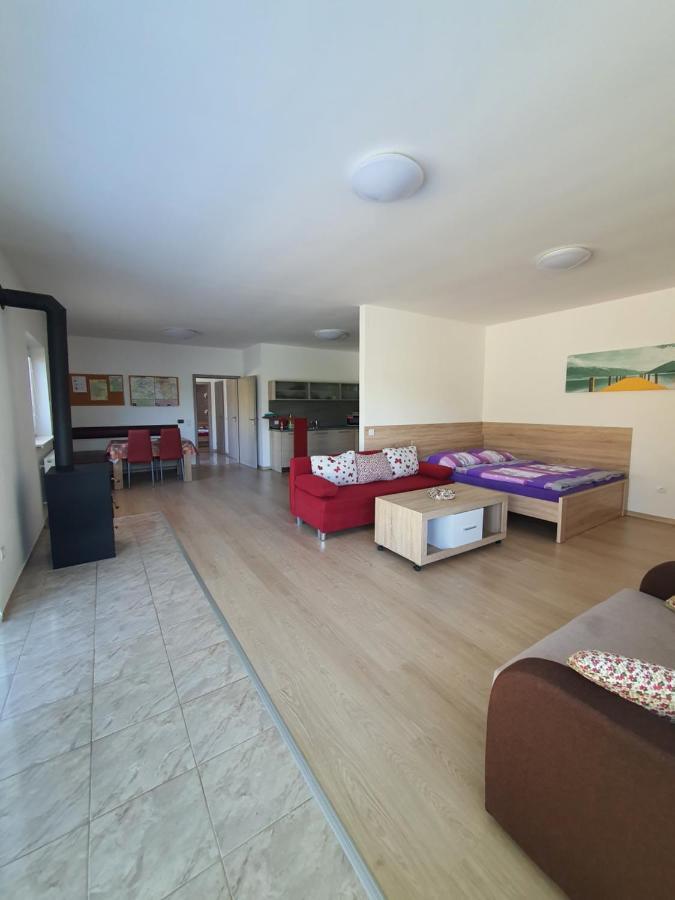 Apartman Kurdejov Hustopeče Екстериор снимка
