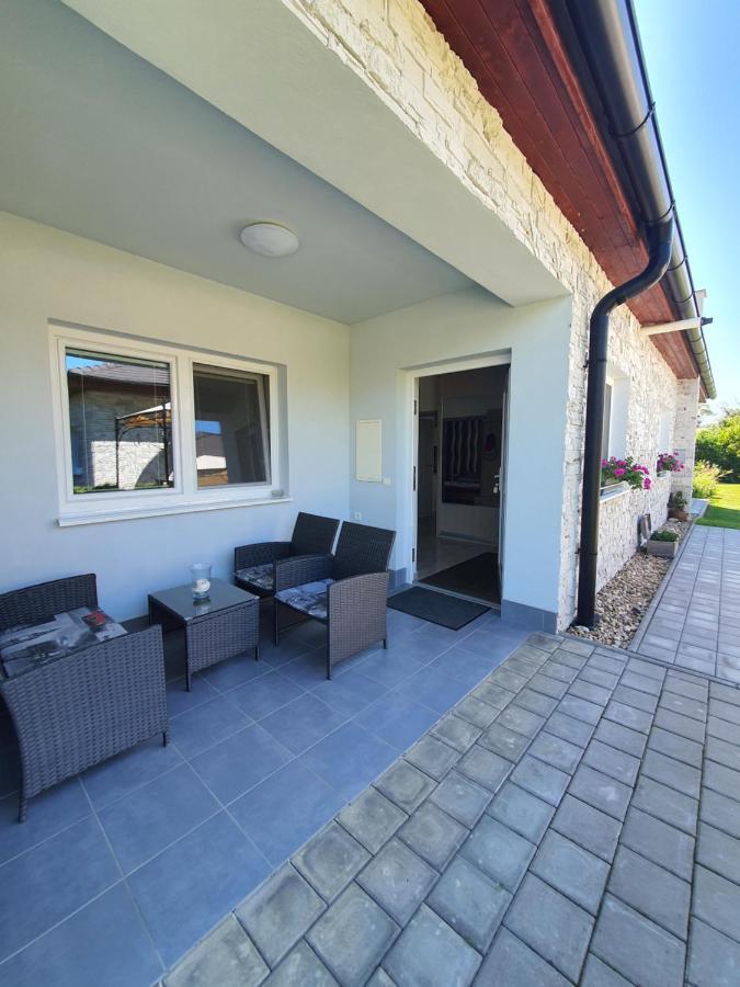 Apartman Kurdejov Hustopeče Екстериор снимка