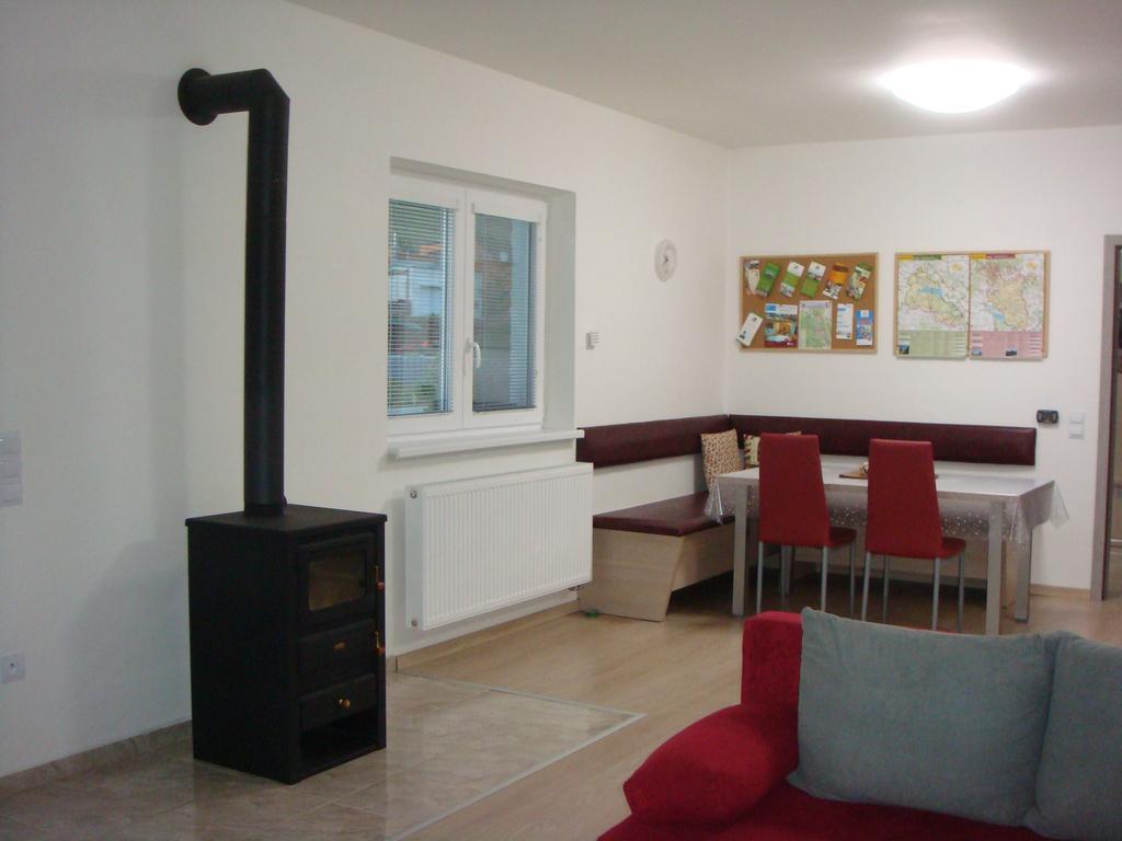 Apartman Kurdejov Hustopeče Екстериор снимка